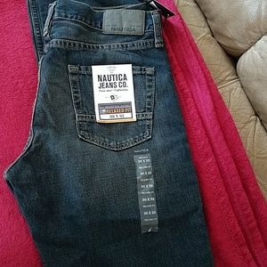 30 x 32 Relaxed Fit Nautica Jeans.